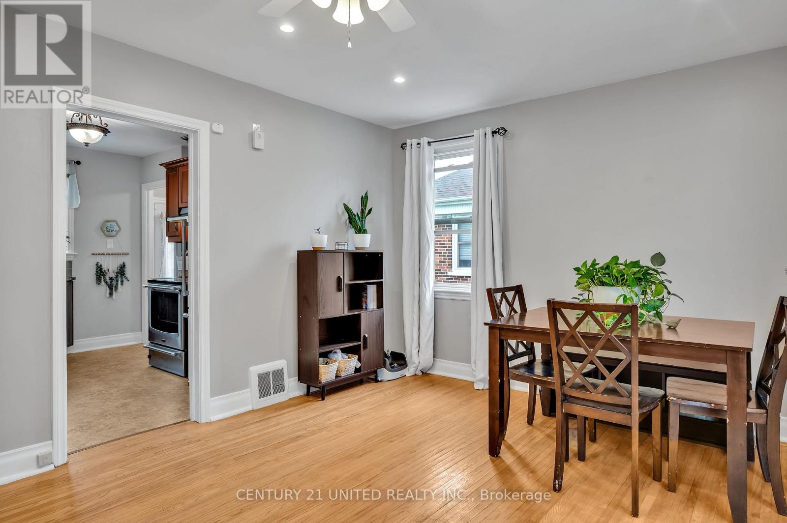 781 Cameron Street, Peterborough South (West), Ontario  K9J 4A1 - Photo 10 - X12283515