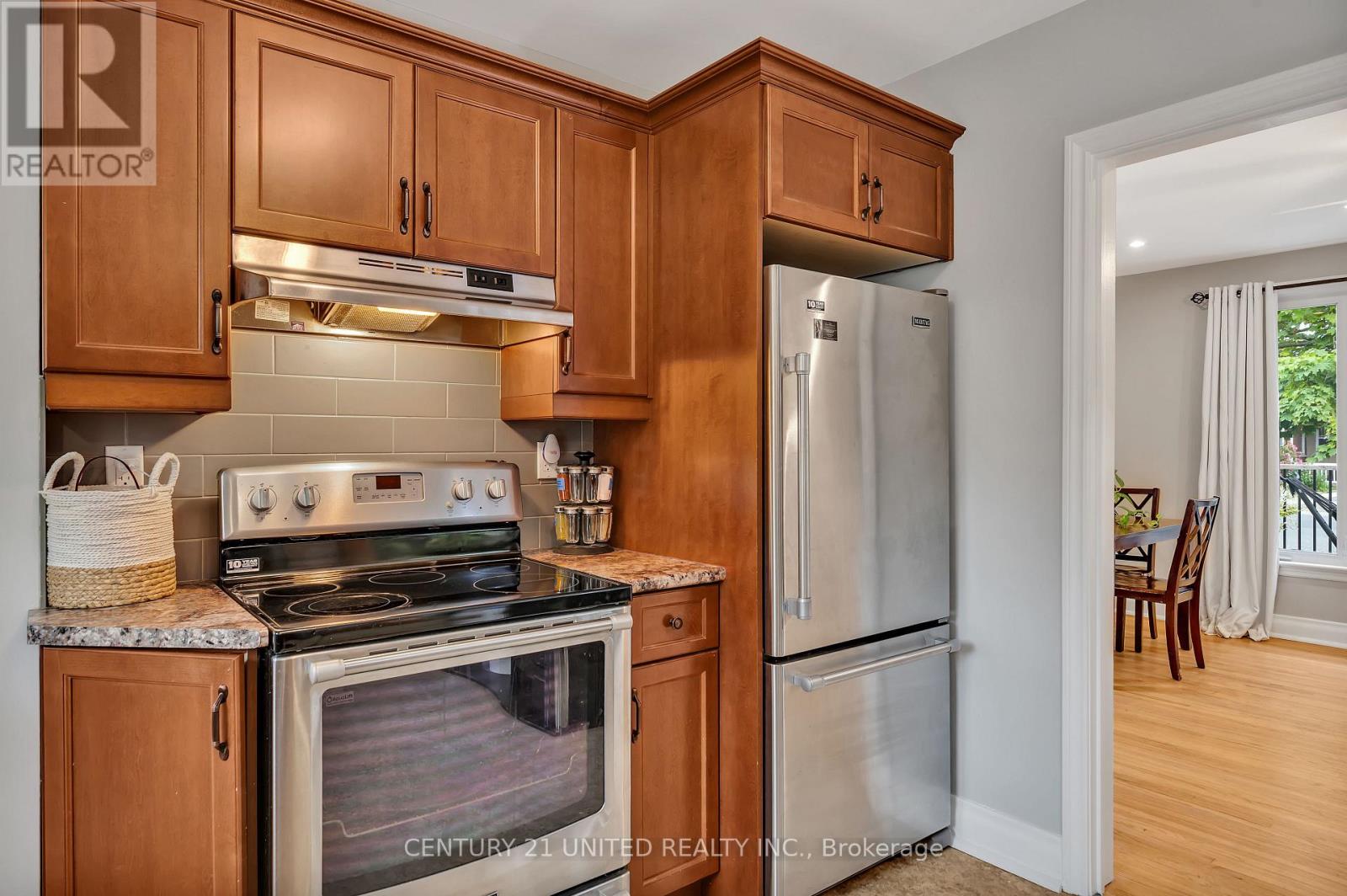781 Cameron Street, Peterborough South (West), Ontario  K9J 4A1 - Photo 17 - X12283515