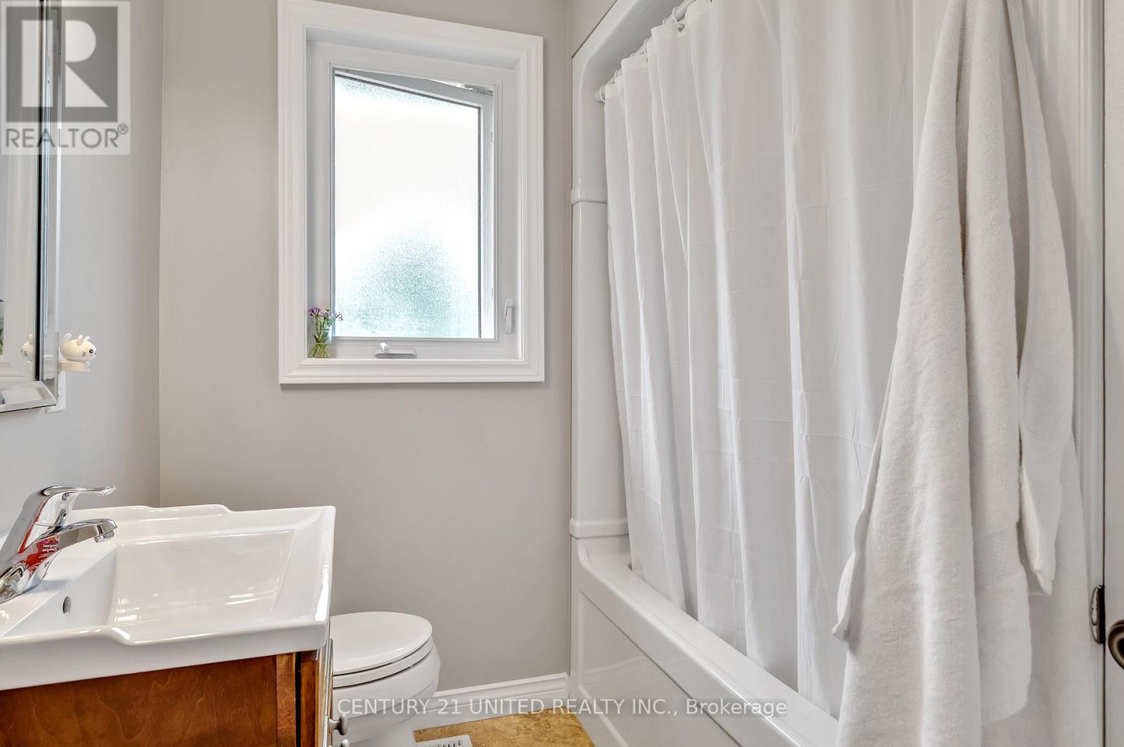781 Cameron Street, Peterborough South (West), Ontario  K9J 4A1 - Photo 22 - X12283515