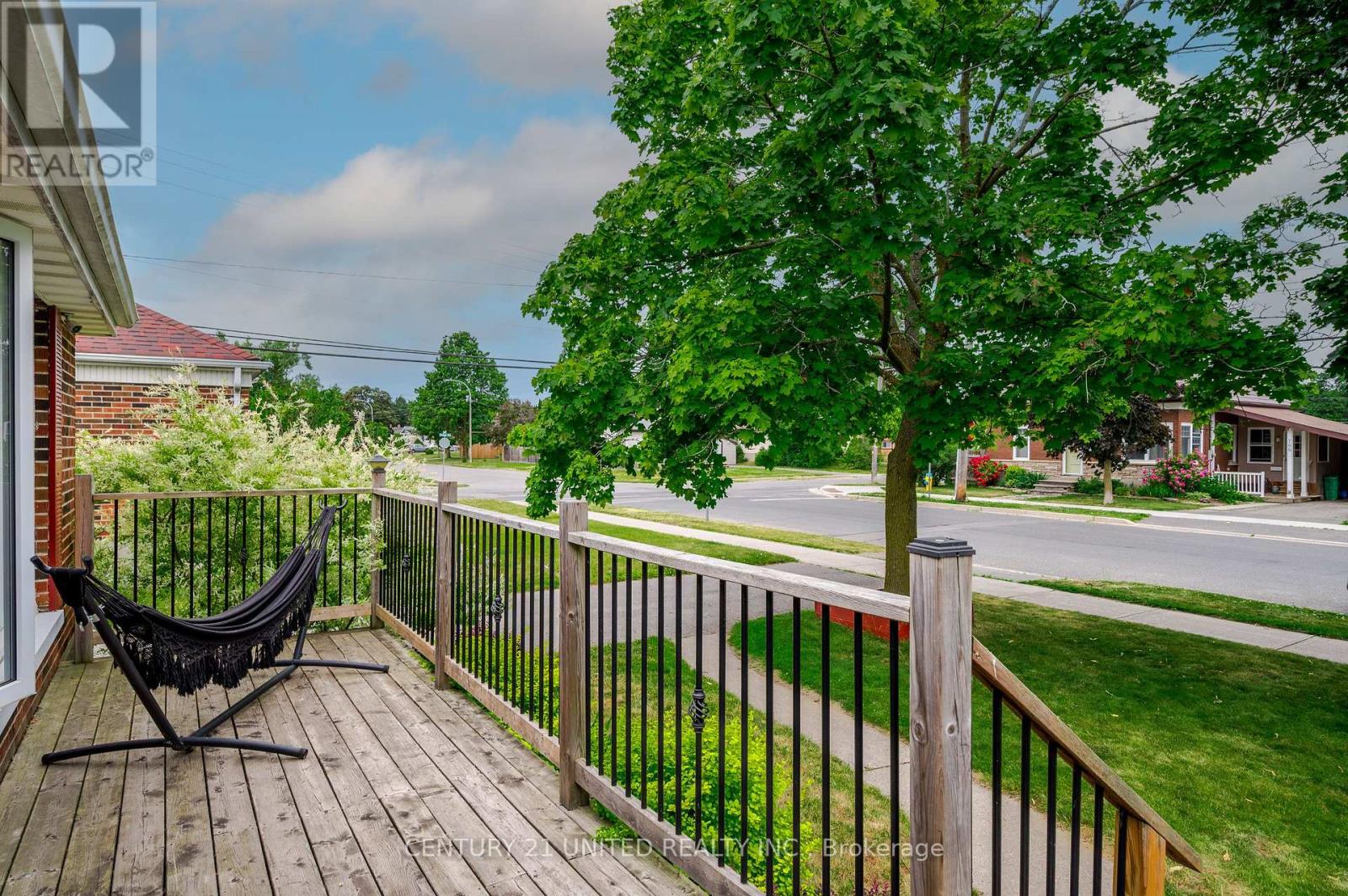 781 Cameron Street, Peterborough South (West), Ontario  K9J 4A1 - Photo 4 - X12283515