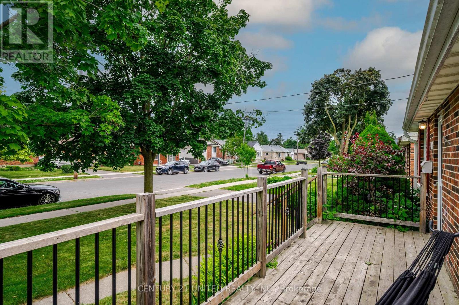 781 Cameron Street, Peterborough South (West), Ontario  K9J 4A1 - Photo 5 - X12283515