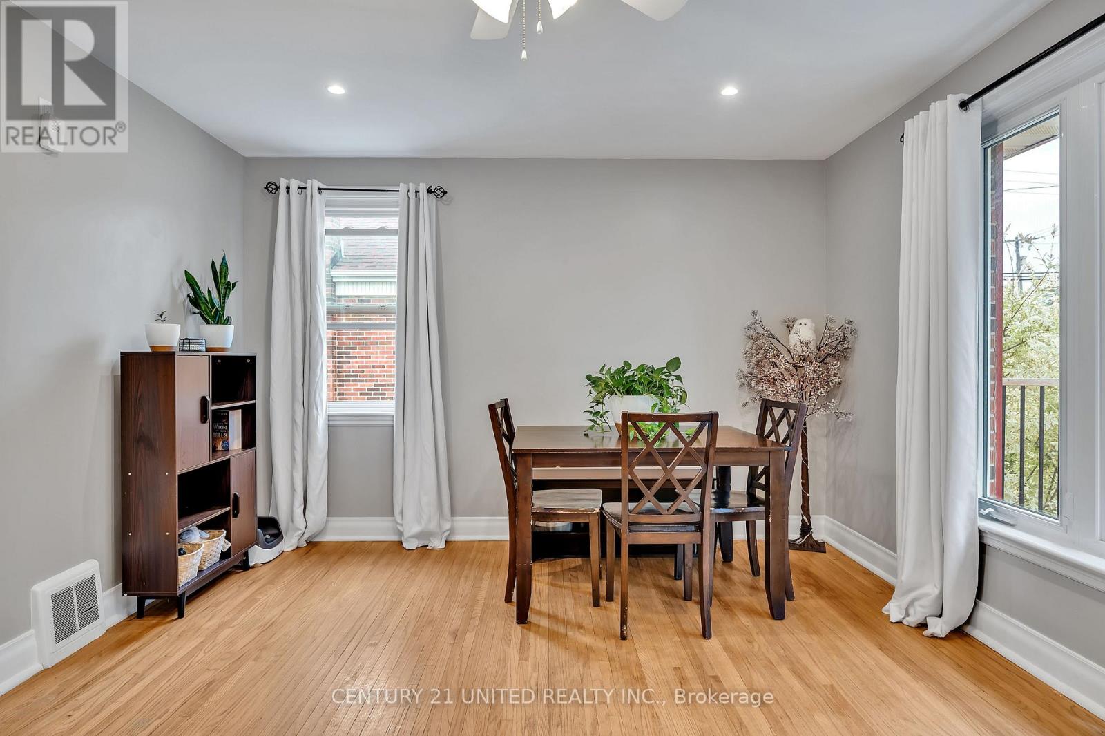 781 Cameron Street, Peterborough South (West), Ontario  K9J 4A1 - Photo 8 - X12283515