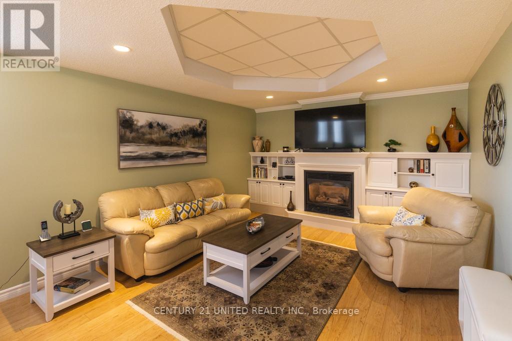 1019 Baker Street, Peterborough North (North), Ontario  K9H 7P7 - Photo 15 - X12283650