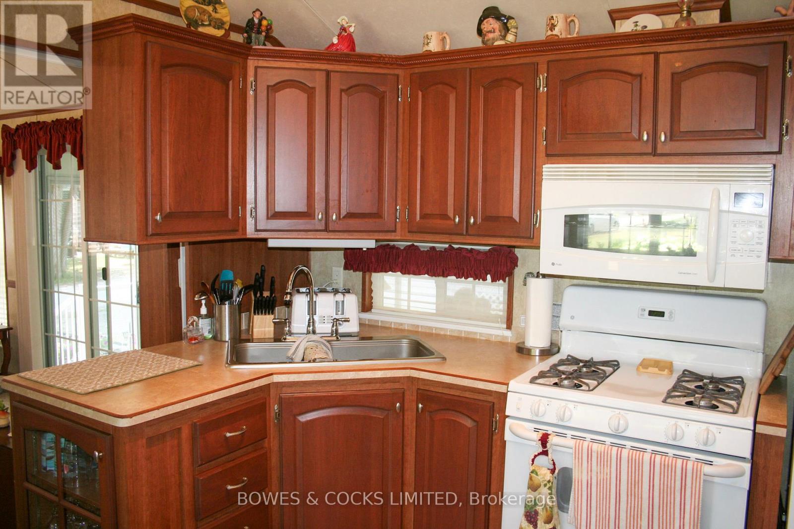 2 Rockhaven-Pioneer Point, Selwyn, Ontario  K0L 2H0 - Photo 12 - X12284114