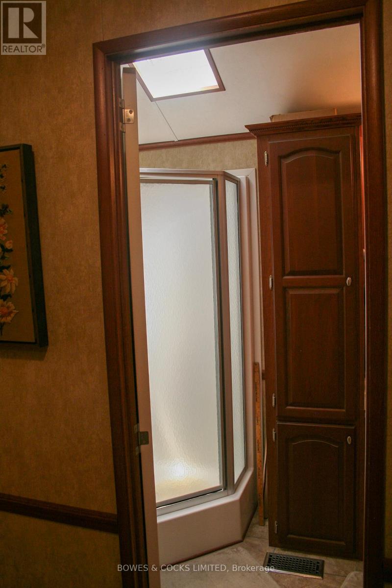 2 Rockhaven-Pioneer Point, Selwyn, Ontario  K0L 2H0 - Photo 18 - X12284114