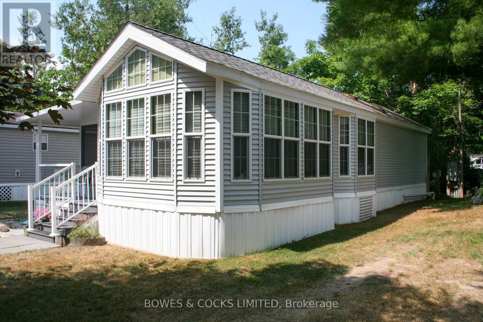 2 Rockhaven-Pioneer Point, Selwyn, Ontario  K0L 2H0 - Photo 4 - X12284114