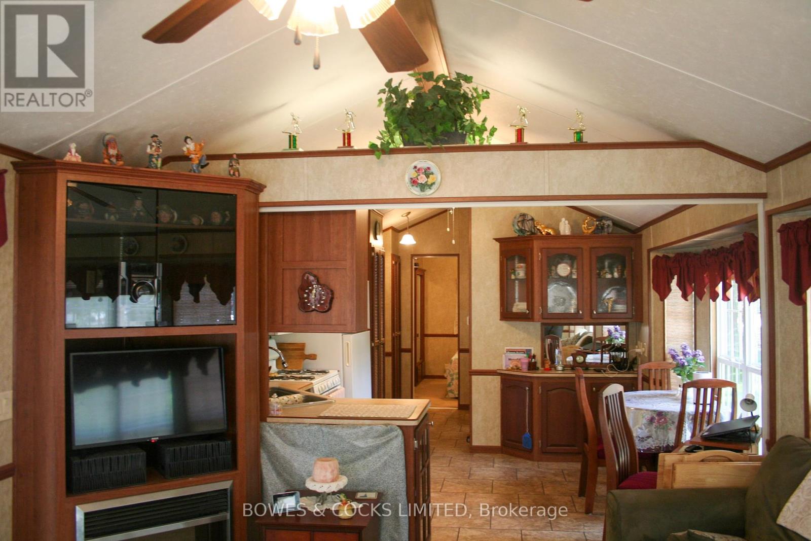 2 Rockhaven-Pioneer Point, Selwyn, Ontario  K0L 2H0 - Photo 8 - X12284114