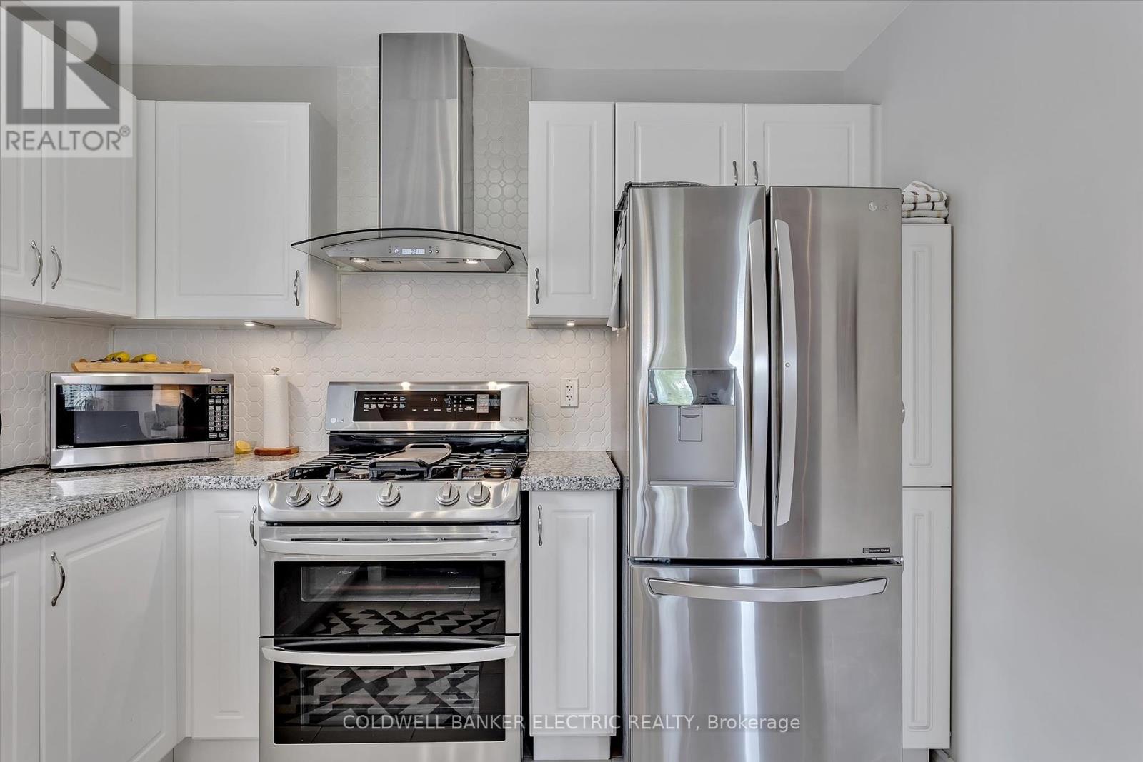 31 Old Trafford Drive, Trent Hills (Hastings), Ontario  K0L 1Y0 - Photo 6 - X12284138