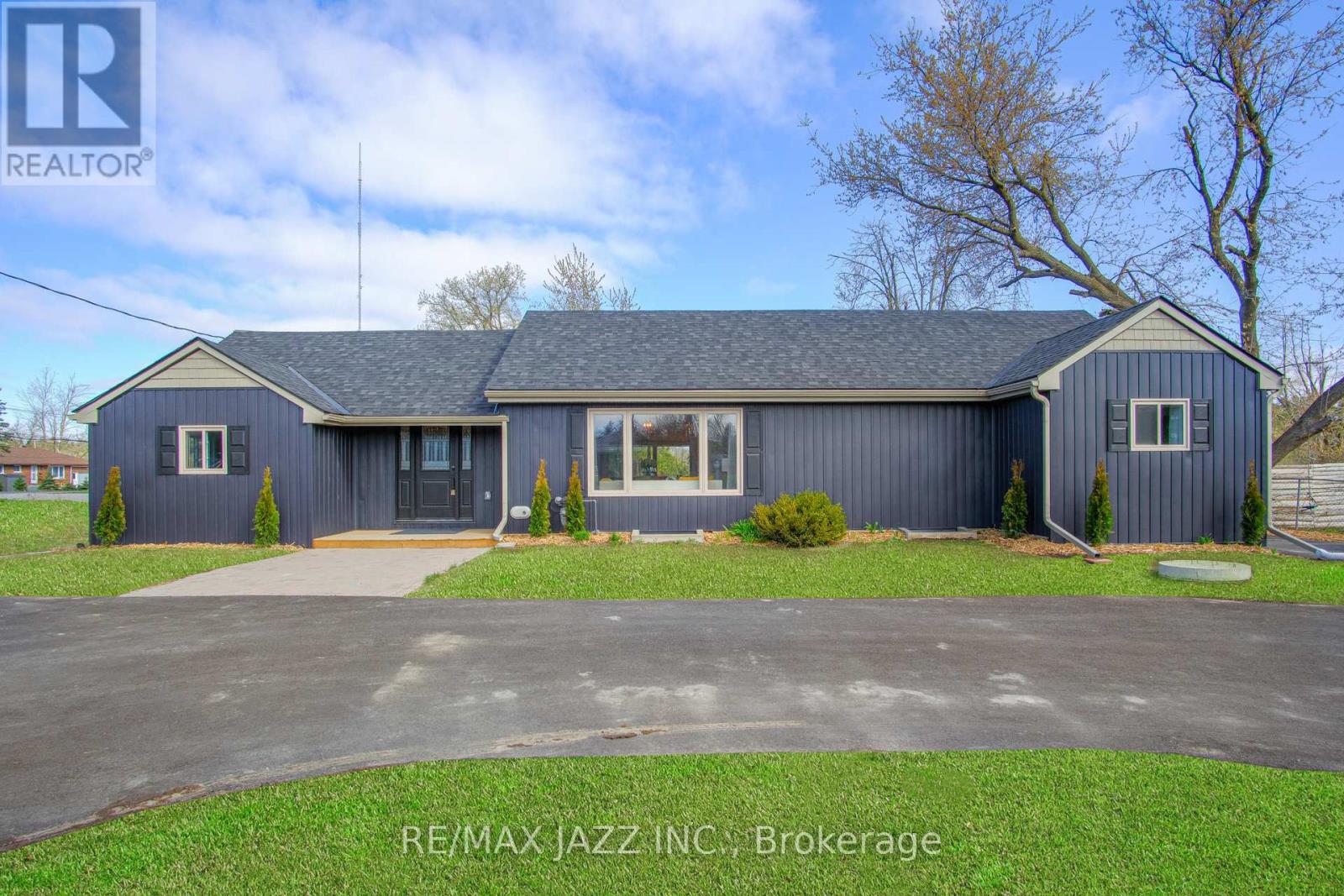 4 County Rd 4, Douro-Dummer, Ontario  K9L 1B9 - Photo 1 - X12284147