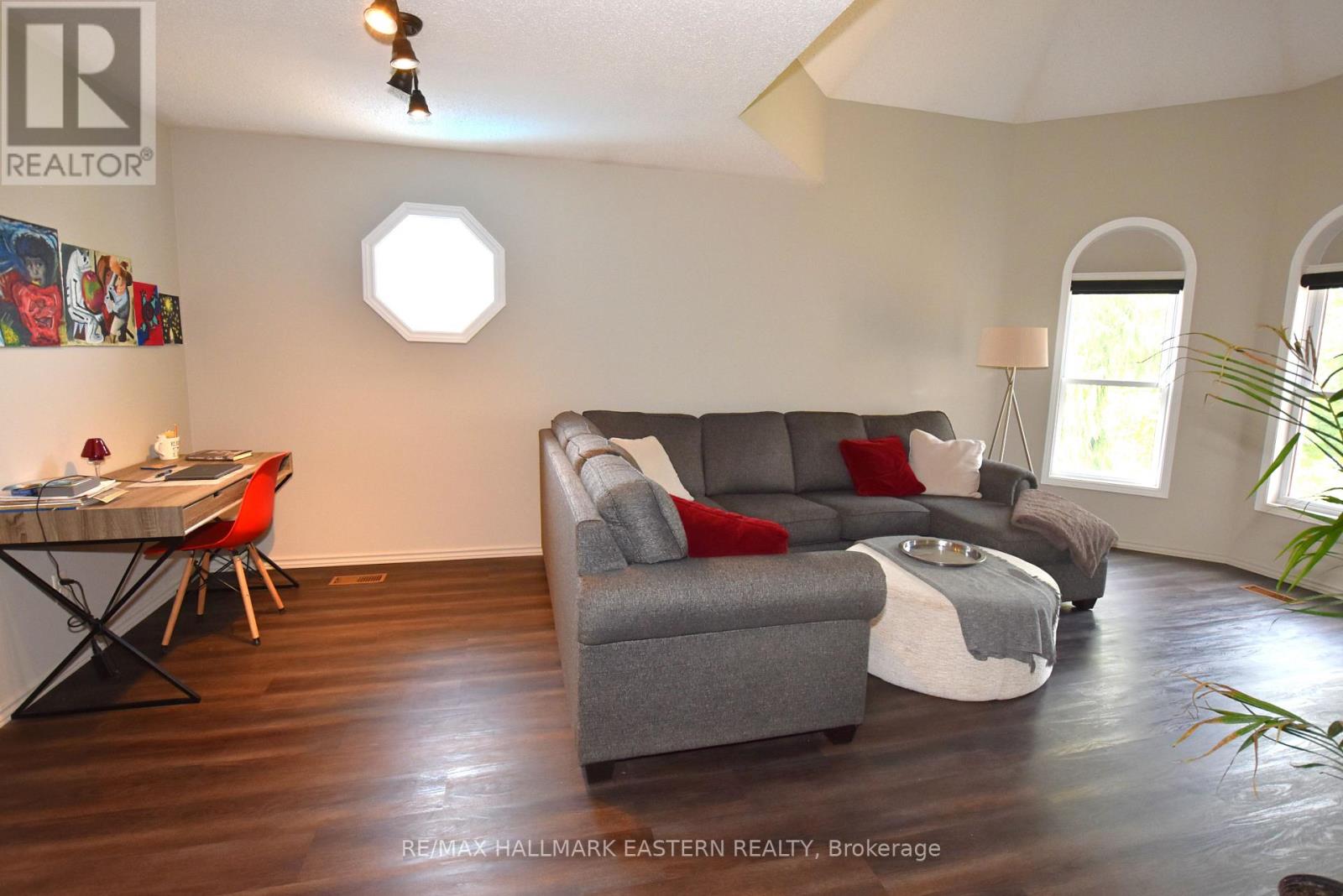 1259 Wildlark Drive, Peterborough West (North), Ontario  K9K 2J7 - Photo 13 - X12284255