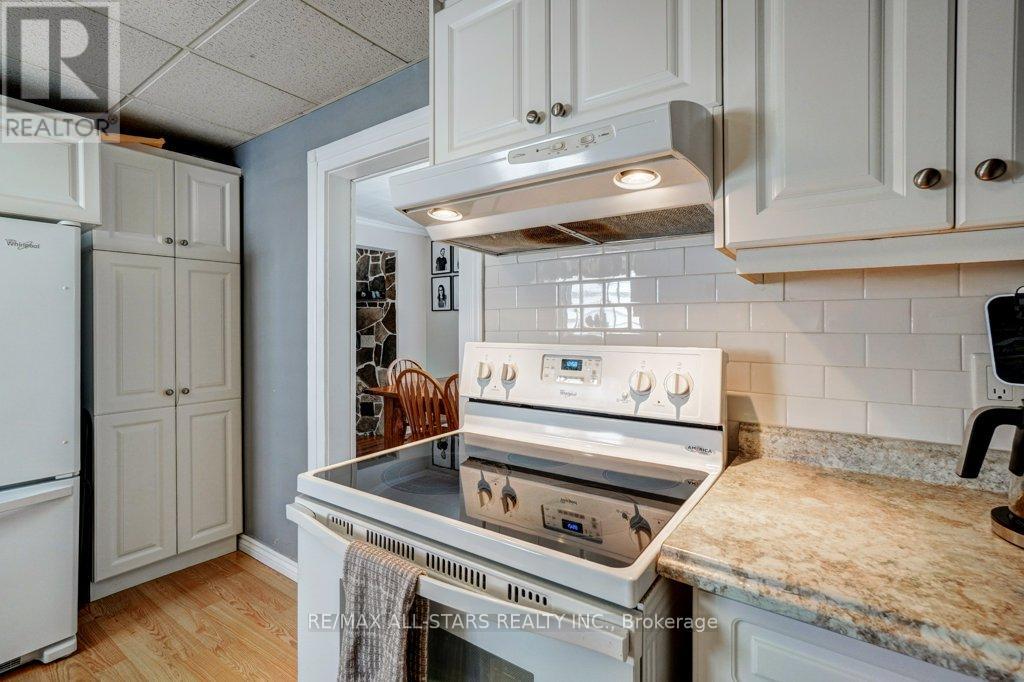 5 St Peter Street, Kawartha Lakes (Lindsay), Ontario  K9V 1P3 - Photo 13 - X12284772