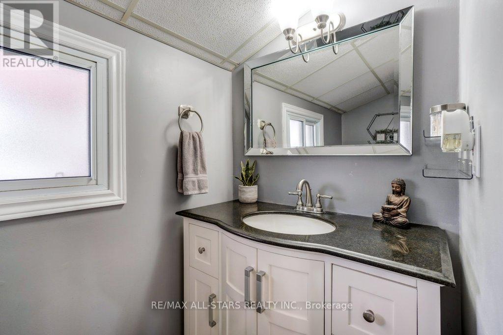 5 St Peter Street, Kawartha Lakes (Lindsay), Ontario  K9V 1P3 - Photo 18 - X12284772