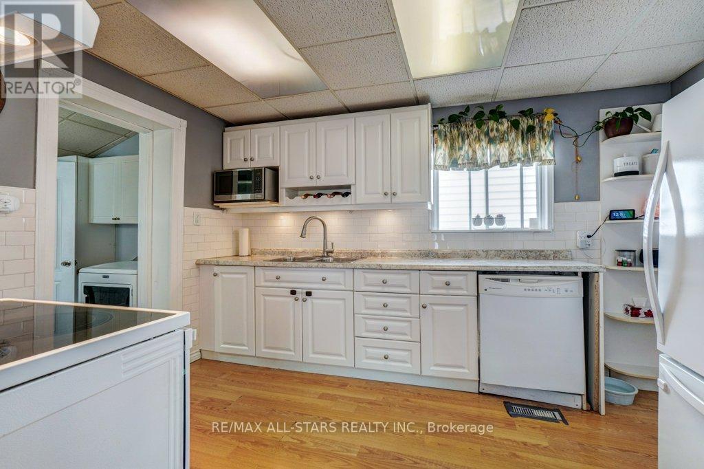 5 St Peter Street, Kawartha Lakes (Lindsay), Ontario  K9V 1P3 - Photo 8 - X12284772
