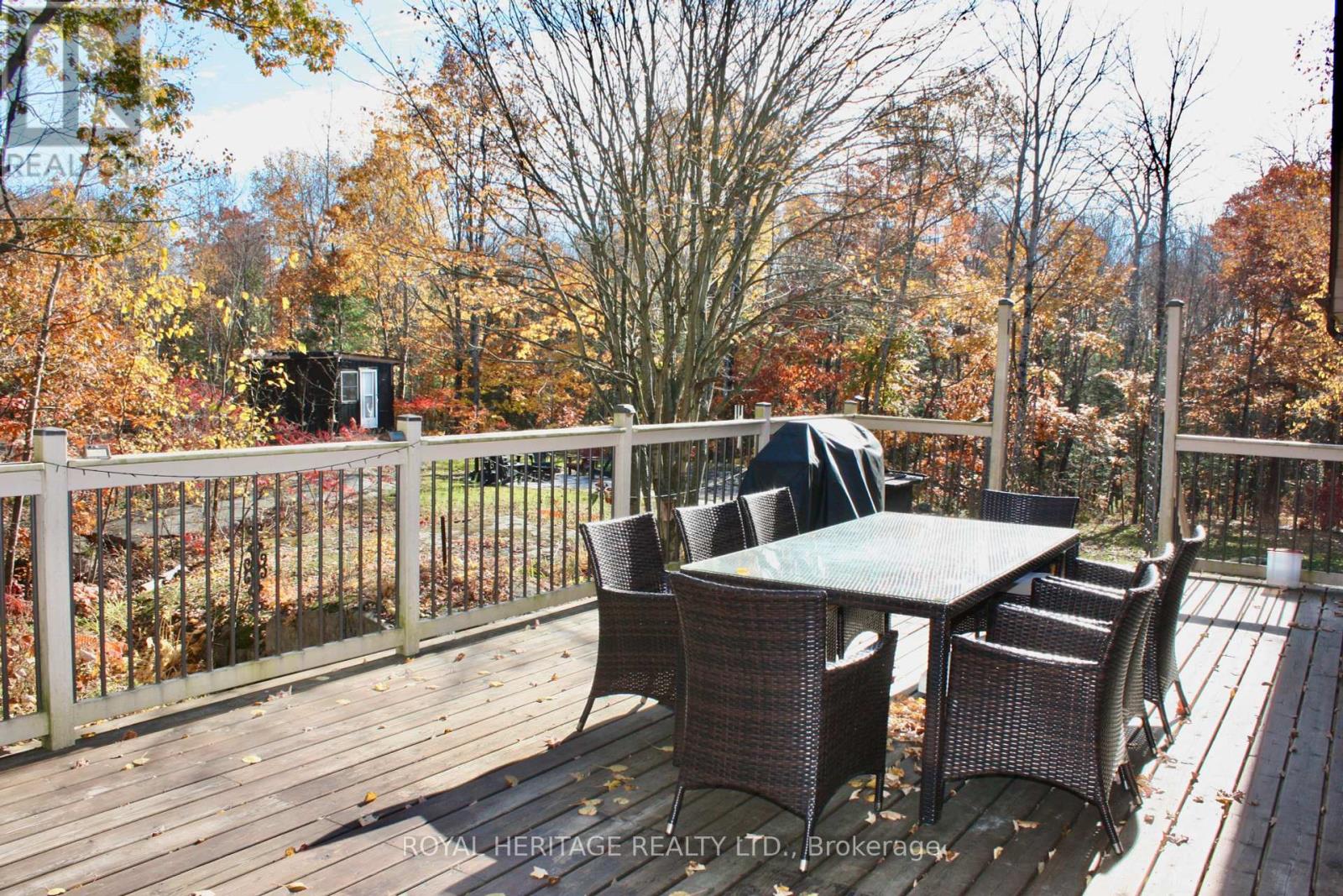 2331 Lakeside Road, Douro-Dummer, Ontario  K0L 2H0 - Photo 25 - X12284868