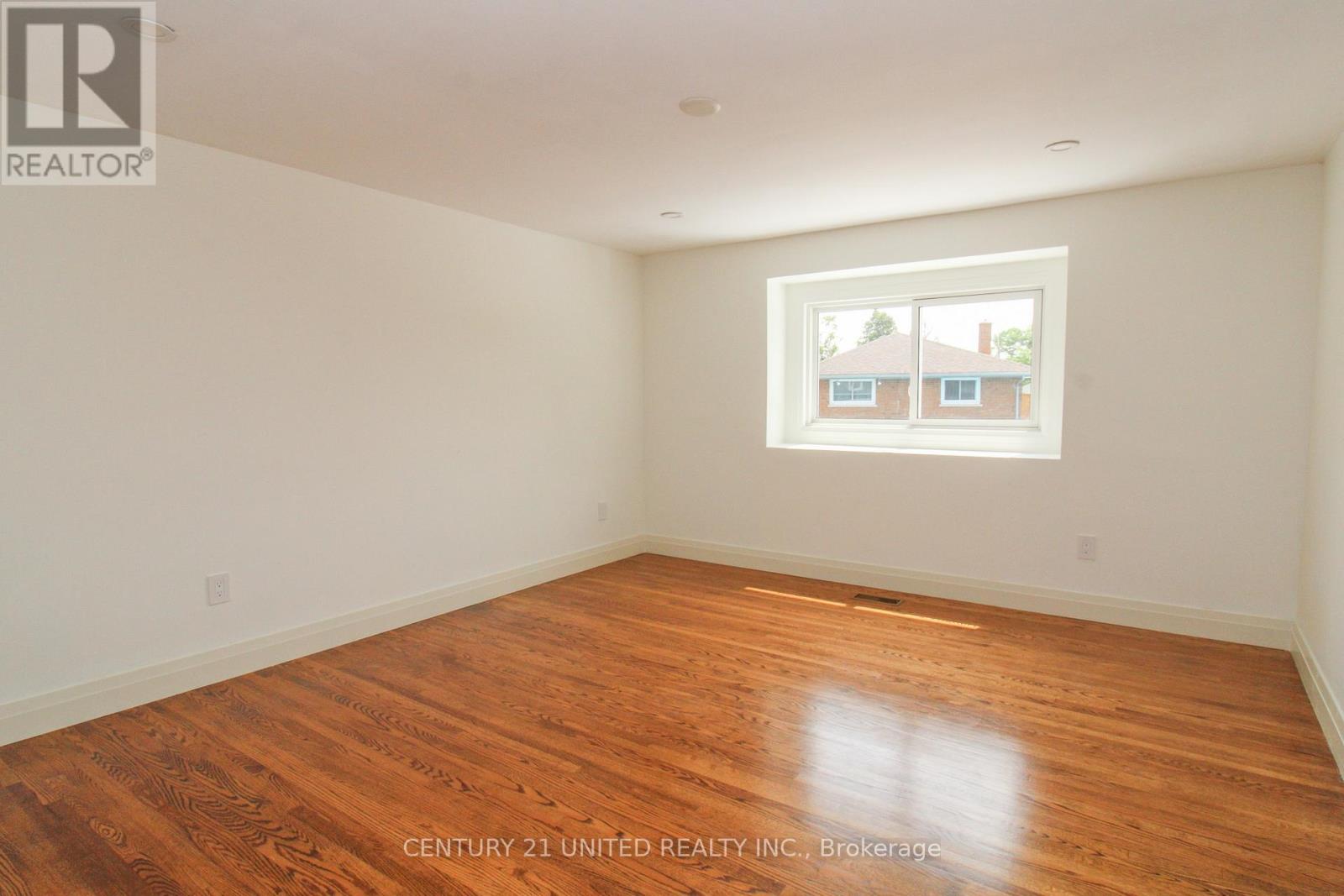 594 Saugeen Crescent, Peterborough South (East), Ontario  K9J 1K1 - Photo 18 - X12285021