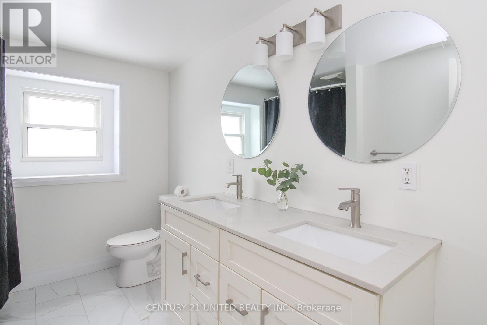 594 Saugeen Crescent, Peterborough South (East), Ontario  K9J 1K1 - Photo 25 - X12285021