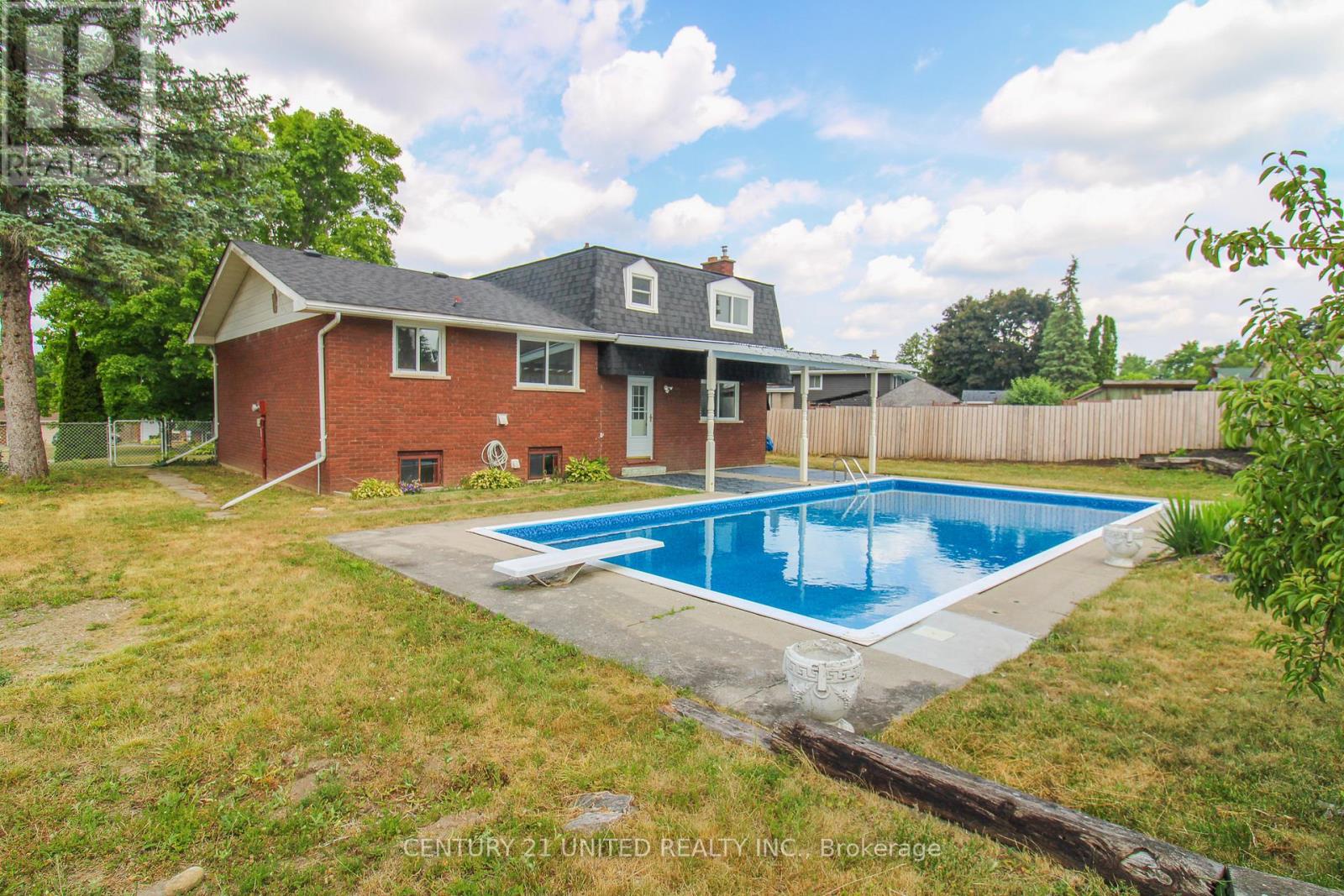 594 Saugeen Crescent, Peterborough South (East), Ontario  K9J 1K1 - Photo 34 - X12285021