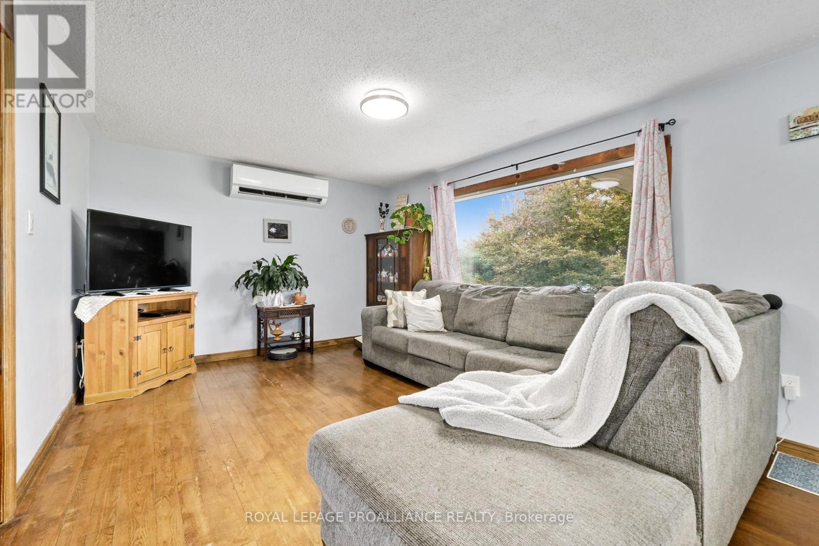 16 Mack Trail, Trent Hills, Ontario  K0L 1Z0 - Photo 8 - X12285190