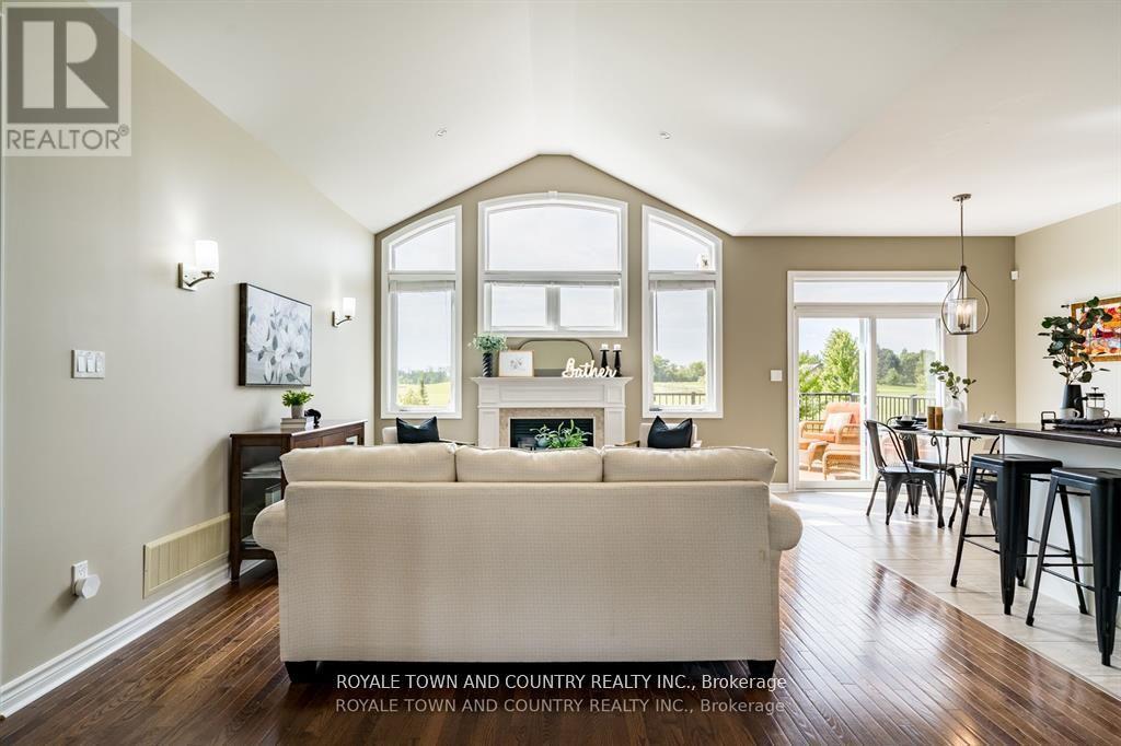 17 Logan Lane, Kawartha Lakes (Lindsay), Ontario  K9V 0L3 - Photo 6 - X12285231