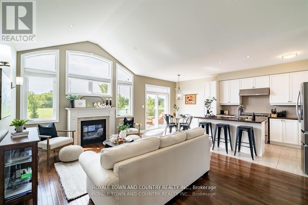 17 Logan Lane, Kawartha Lakes (Lindsay), Ontario  K9V 0L3 - Photo 8 - X12285231