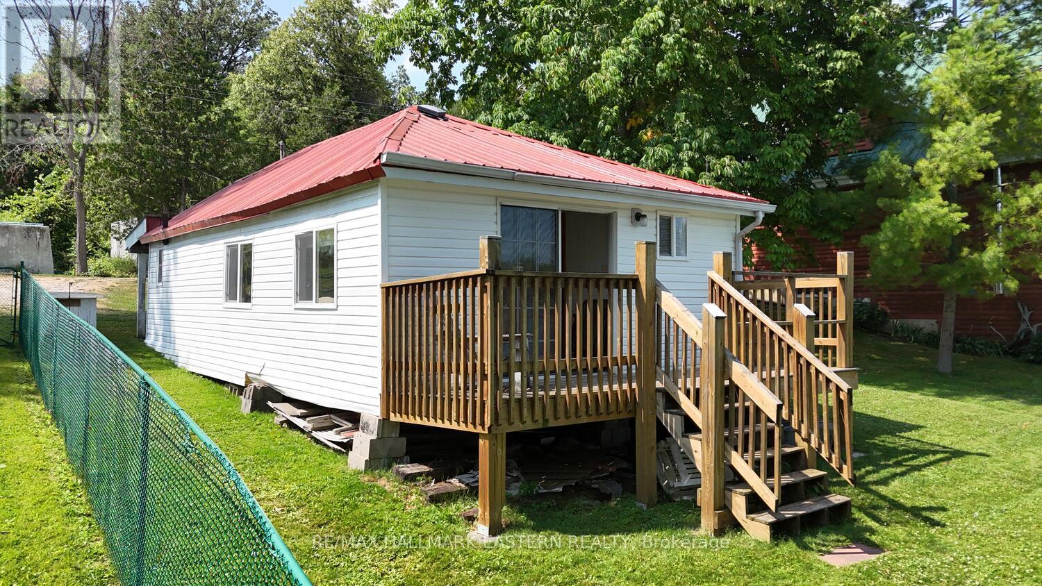 27 Harper's Point Road, Trent Hills, Ontario  K0L 2V0 - Photo 3 - X12285363