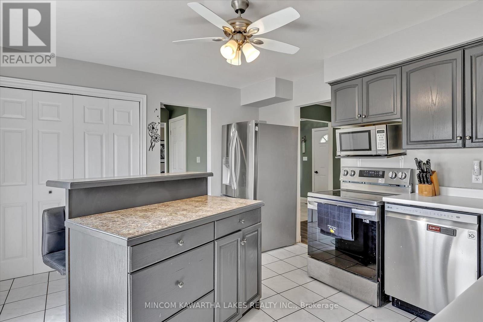 1405 Hiawatha Line, Otonabee-South Monaghan, Ontario  K9J 6X8 - Photo 12 - X12285387