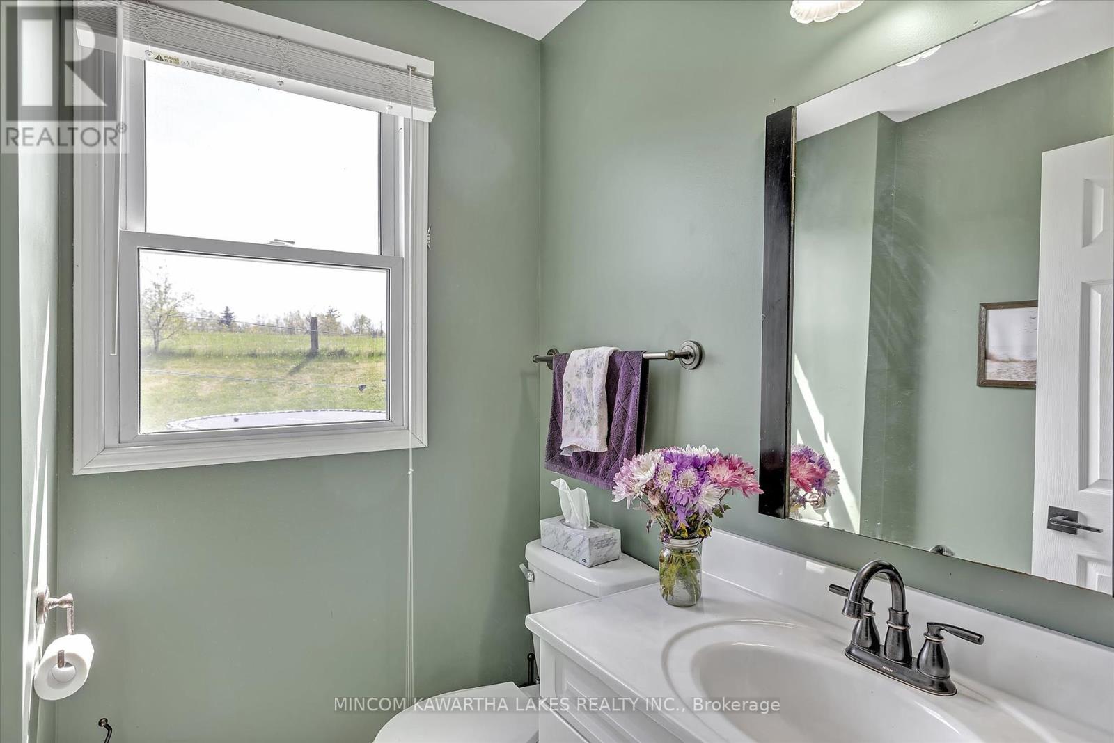 1405 Hiawatha Line, Otonabee-South Monaghan, Ontario  K9J 6X8 - Photo 13 - X12285387