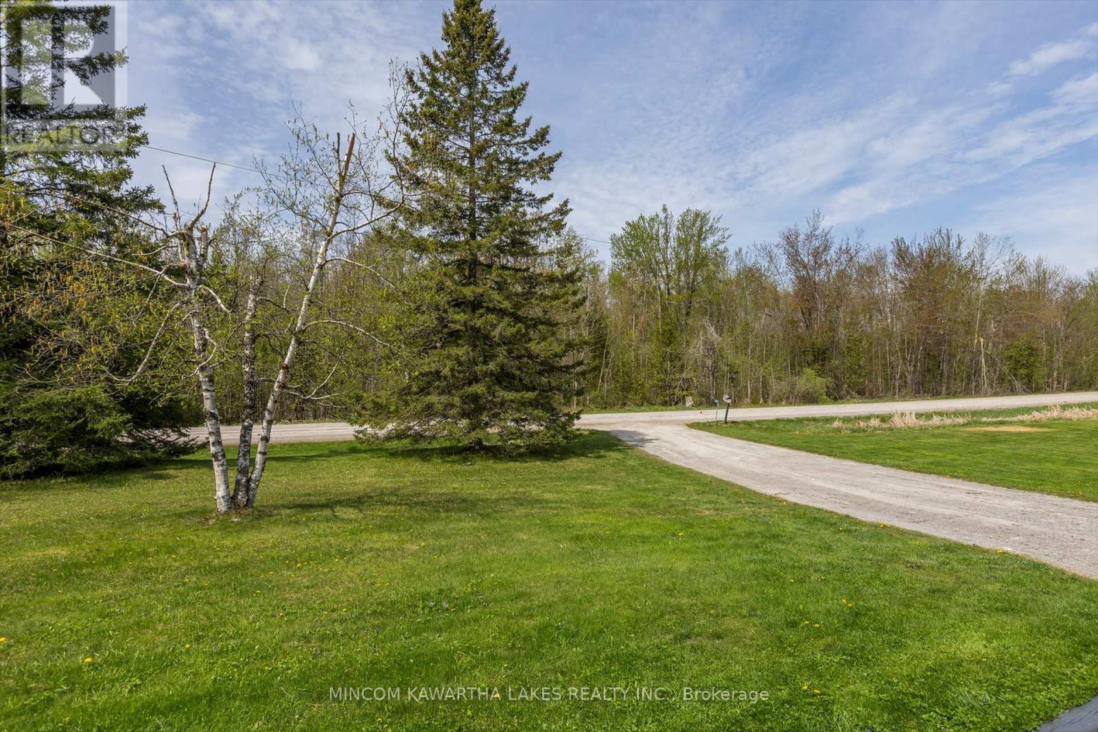 1405 Hiawatha Line, Otonabee-South Monaghan, Ontario  K9J 6X8 - Photo 25 - X12285387