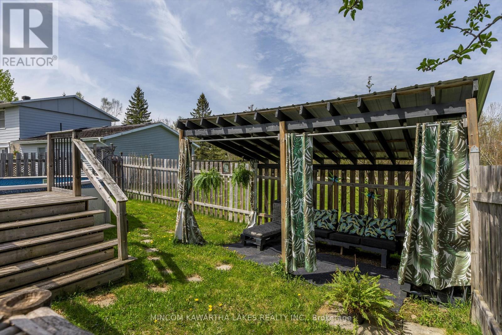1405 Hiawatha Line, Otonabee-South Monaghan, Ontario  K9J 6X8 - Photo 33 - X12285387