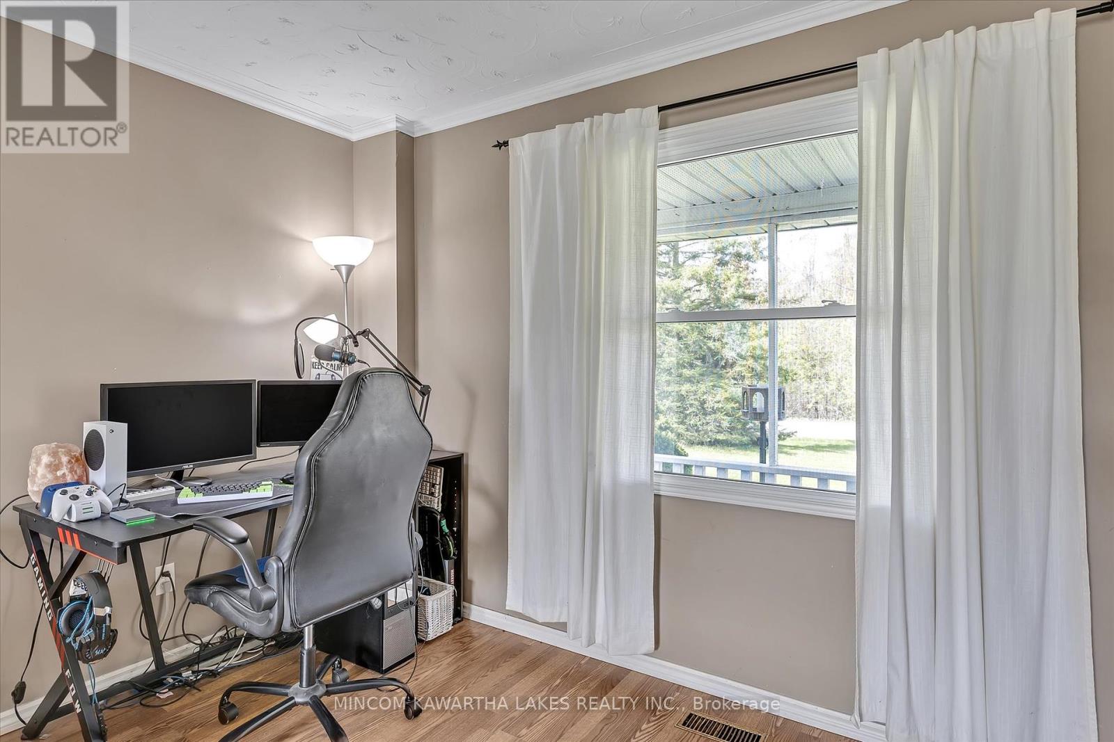 1405 Hiawatha Line, Otonabee-South Monaghan, Ontario  K9J 6X8 - Photo 7 - X12285387