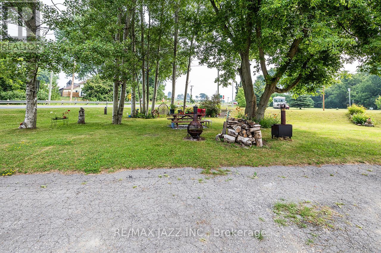 7986 County Rd 65 A&b, Port Hope, Ontario  L0A 1B0 - Photo 3 - X12285461