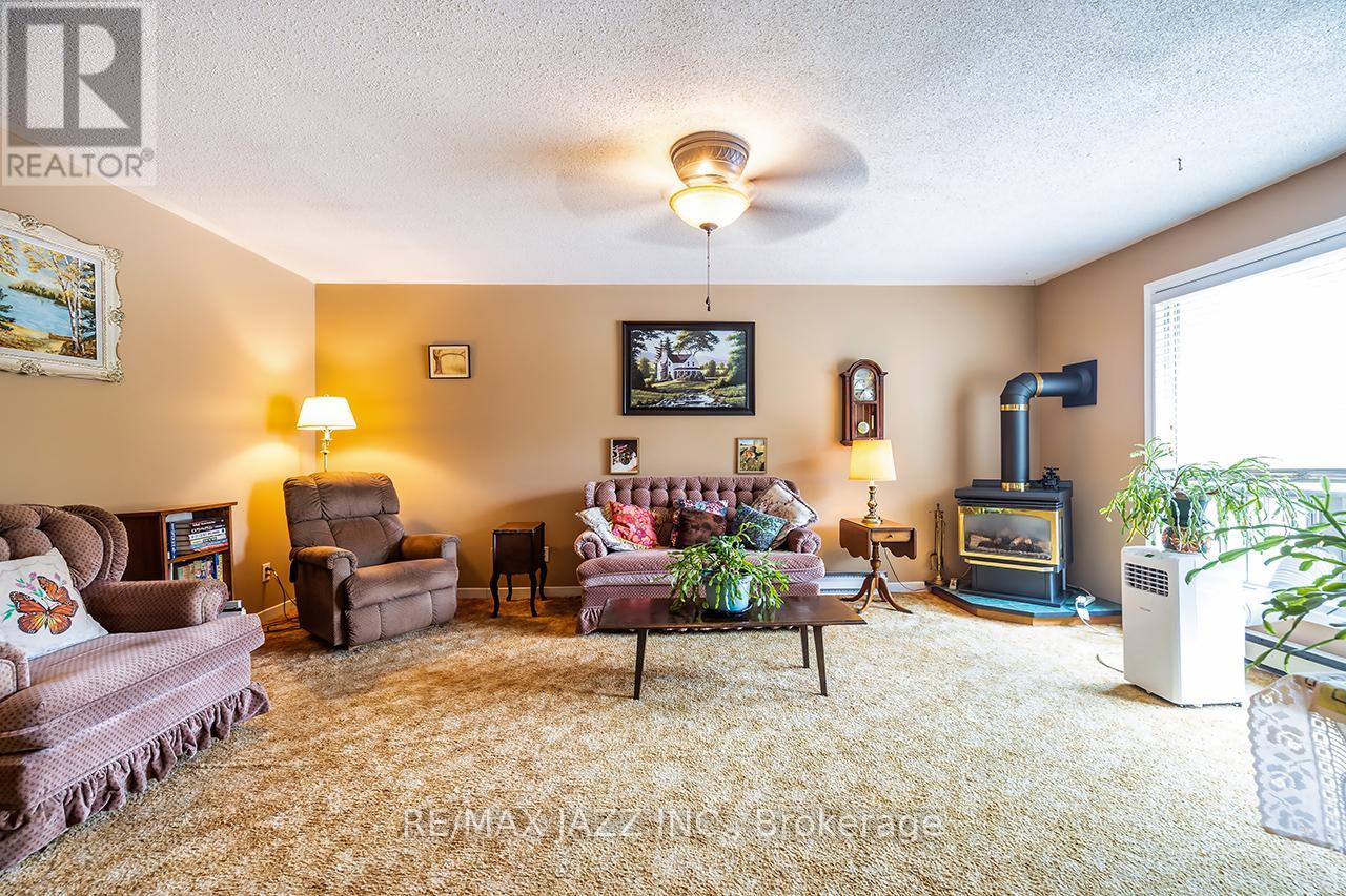 7986 County Rd 65 A&b, Port Hope, Ontario  L0A 1B0 - Photo 7 - X12285461