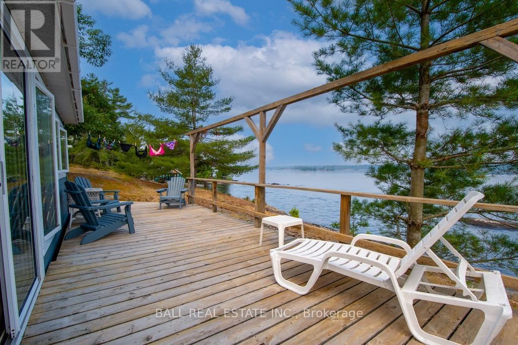 4446 Is 107 Stoney Lake, North Kawartha, Ontario  K0L 2H0 - Photo 37 - X12285471