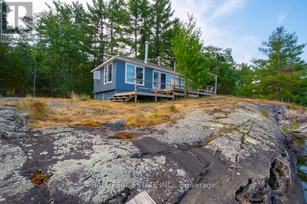 4446 Is 107 Stoney Lake, North Kawartha, Ontario  K0L 2H0 - Photo 6 - X12285471