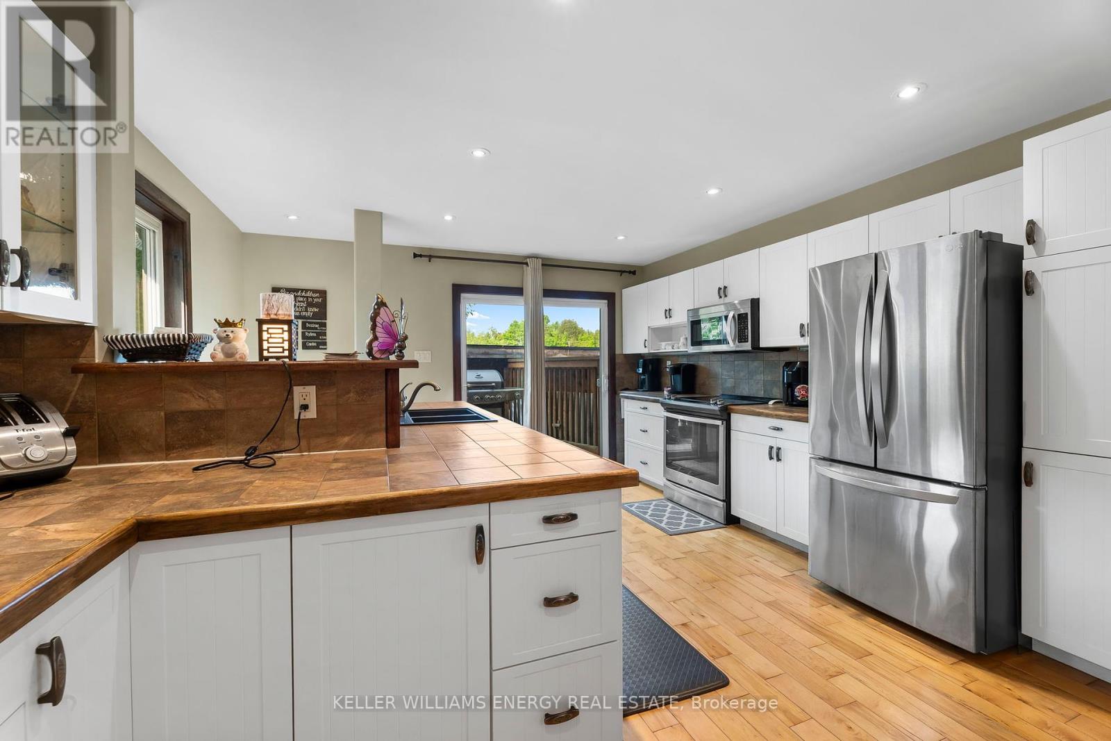 4070 Hwy 28, Selwyn, Ontario  K0L 2H0 - Photo 17 - X12285557