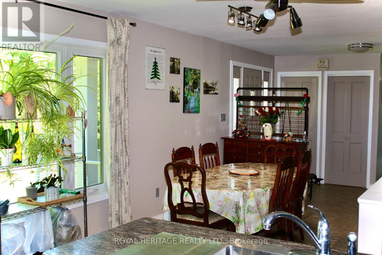 634 Brick Road, Selwyn, Ontario  K0L 1T0 - Photo 8 - X12285502