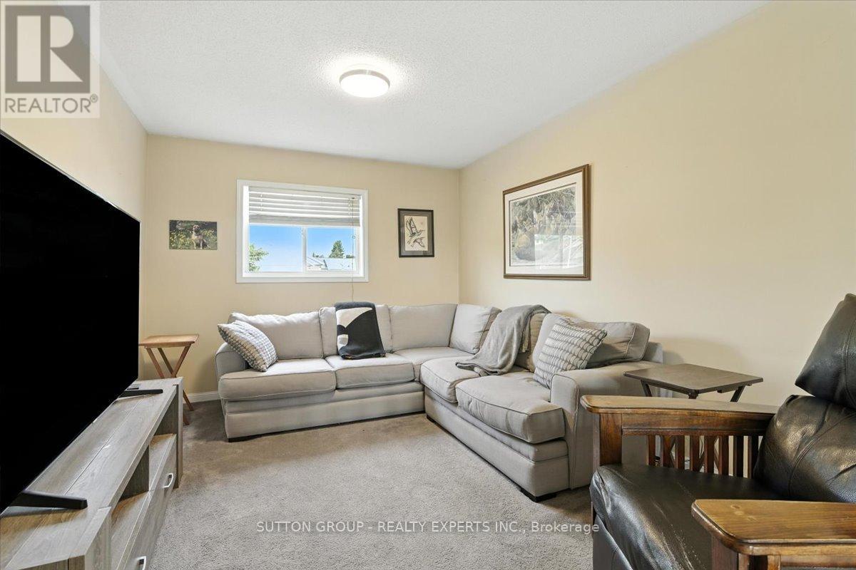 524 Garbutt Terrace, Peterborough North (North), Ontario  K9H 7S8 - Photo 17 - X12285631