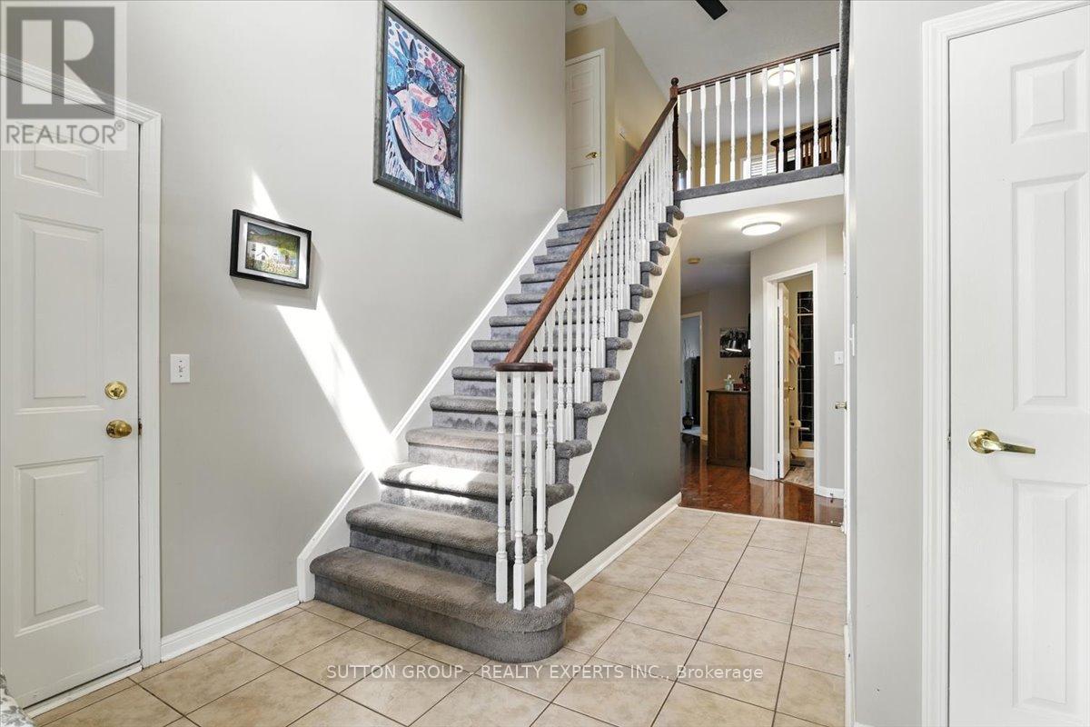 524 Garbutt Terrace, Peterborough North (North), Ontario  K9H 7S8 - Photo 6 - X12285631