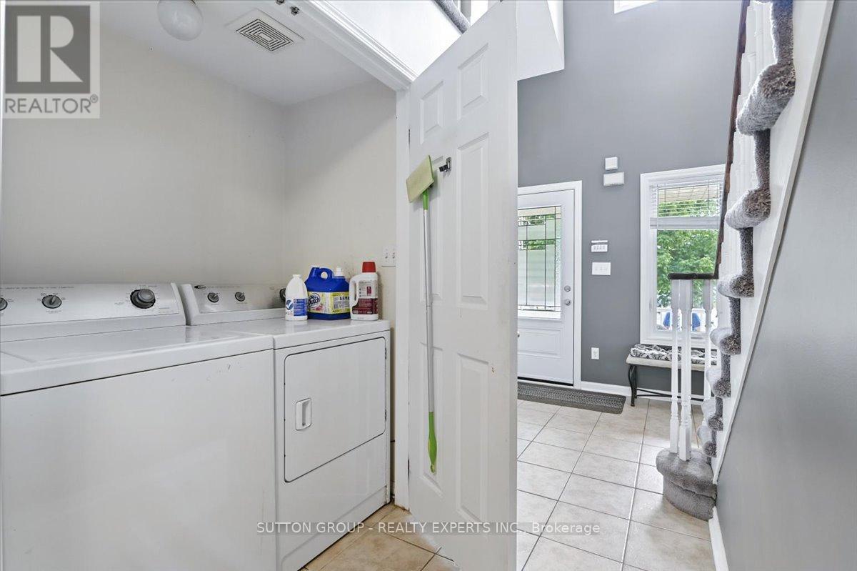 524 Garbutt Terrace, Peterborough North (North), Ontario  K9H 7S8 - Photo 8 - X12285631