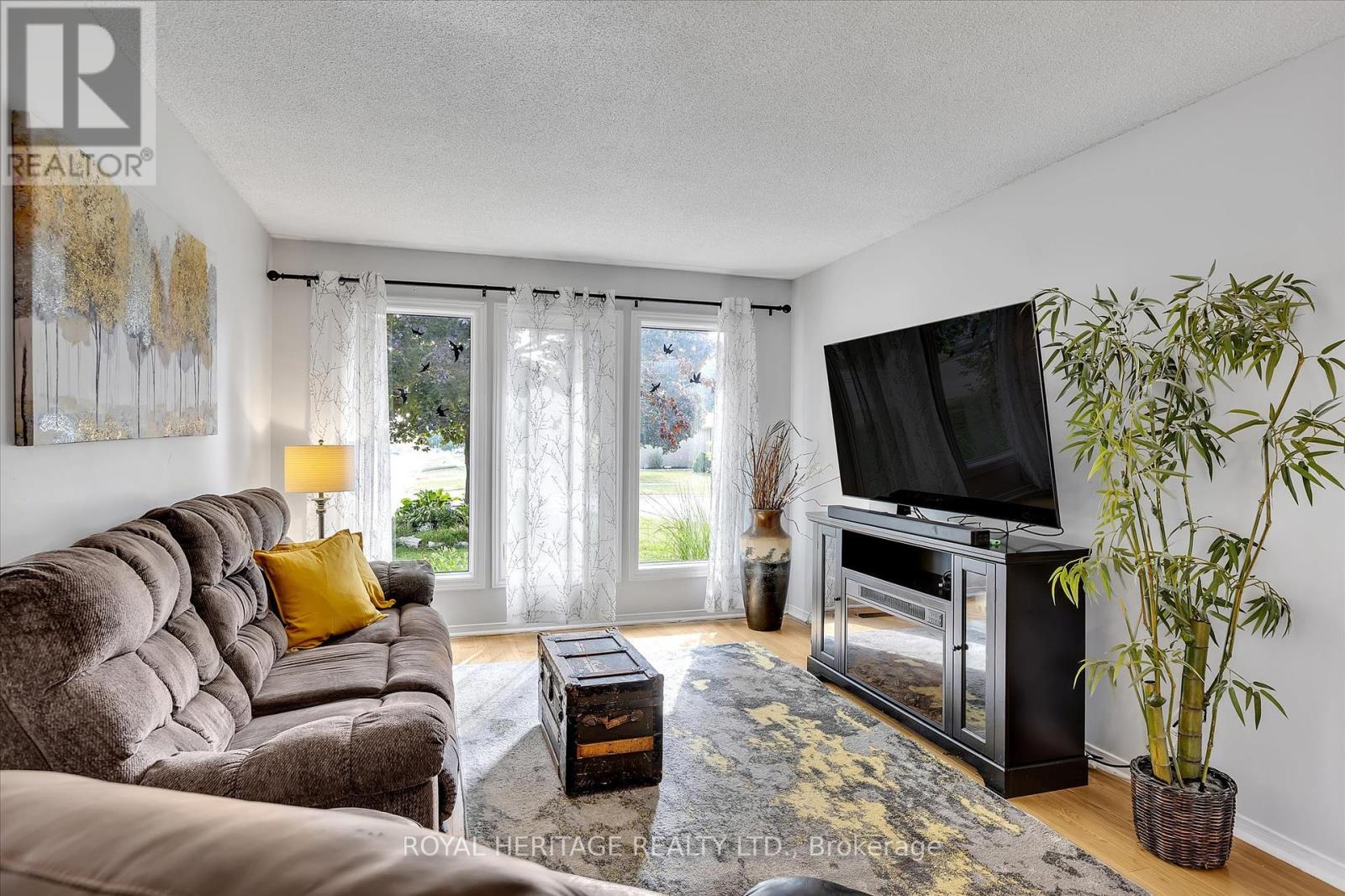 150 Sanderling Crescent, Kawartha Lakes (Lindsay), Ontario  K9V 5L4 - Photo 11 - X12286136