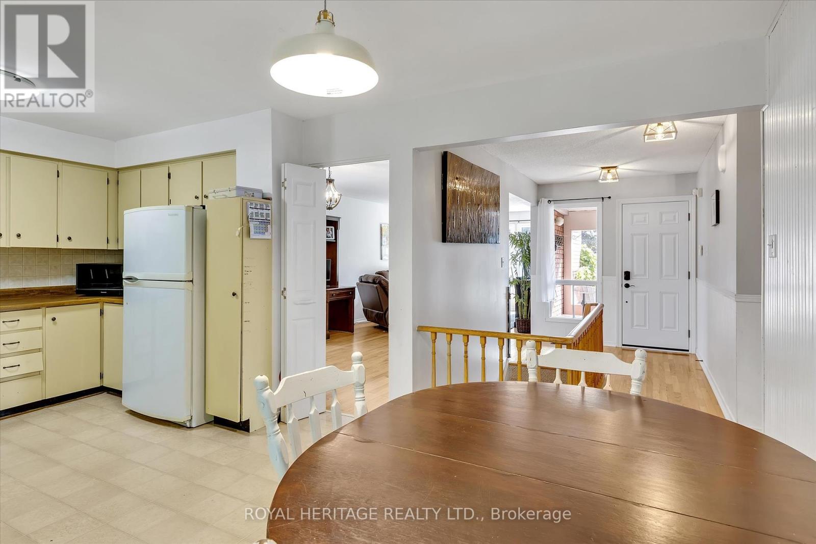150 Sanderling Crescent, Kawartha Lakes (Lindsay), Ontario  K9V 5L4 - Photo 16 - X12286136