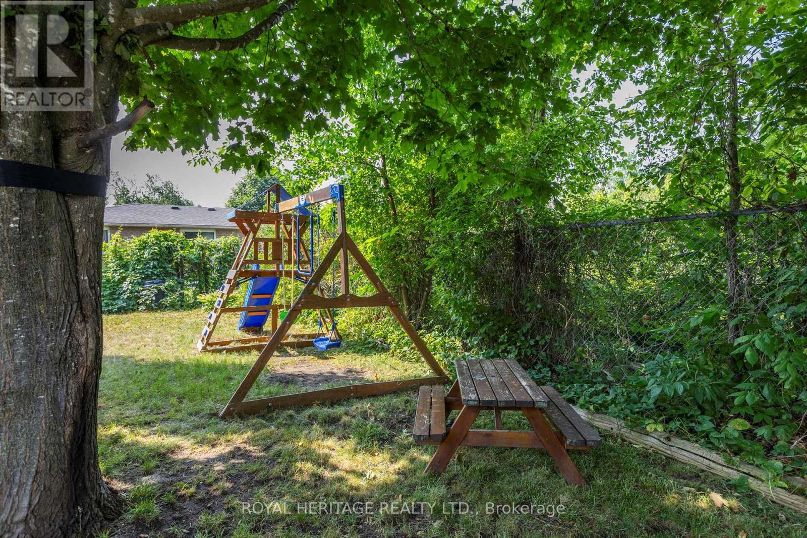 150 Sanderling Crescent, Kawartha Lakes (Lindsay), Ontario  K9V 5L4 - Photo 45 - X12286136