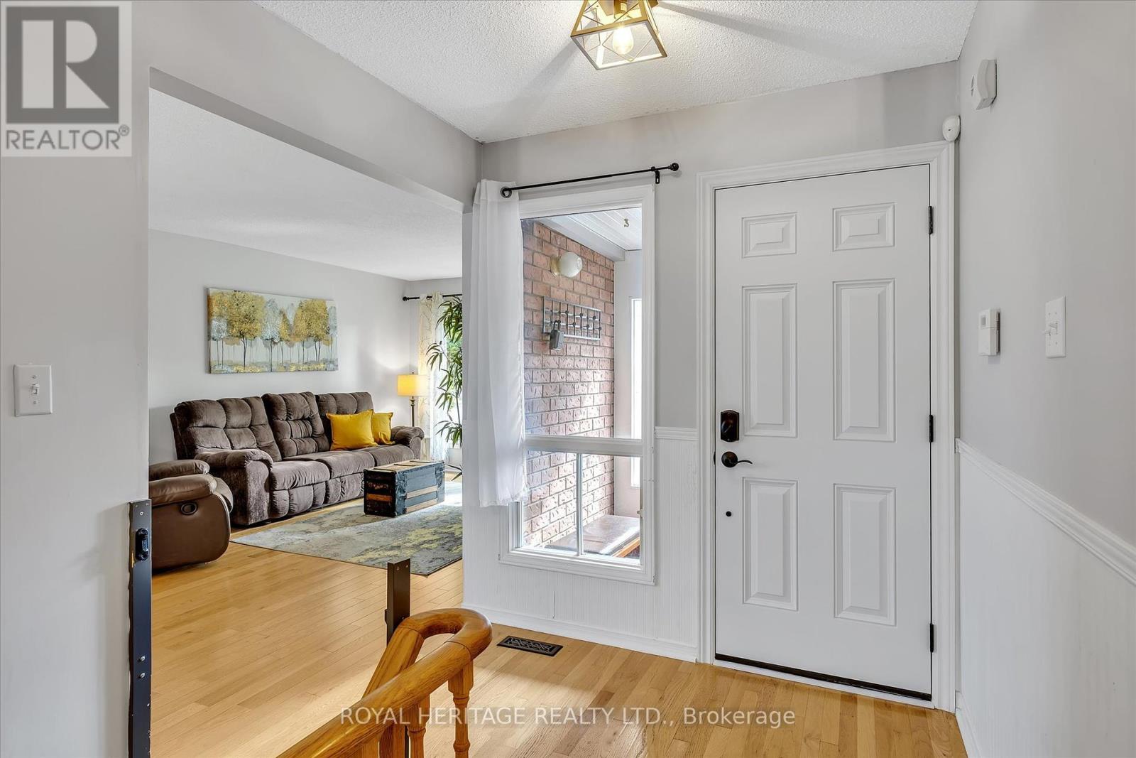 150 Sanderling Crescent, Kawartha Lakes (Lindsay), Ontario  K9V 5L4 - Photo 7 - X12286136
