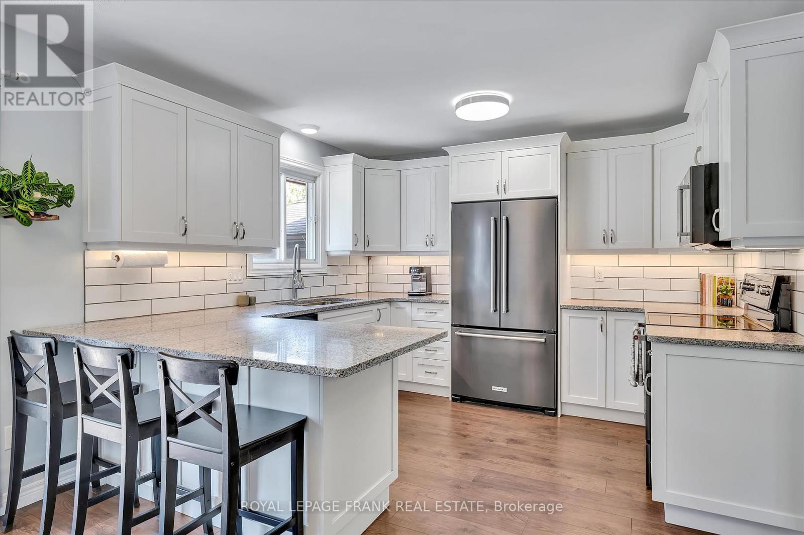 1296 Cartier Boulevard, Peterborough (Northcrest), Ontario  K9H 6S1 - Photo 11 - X12286254
