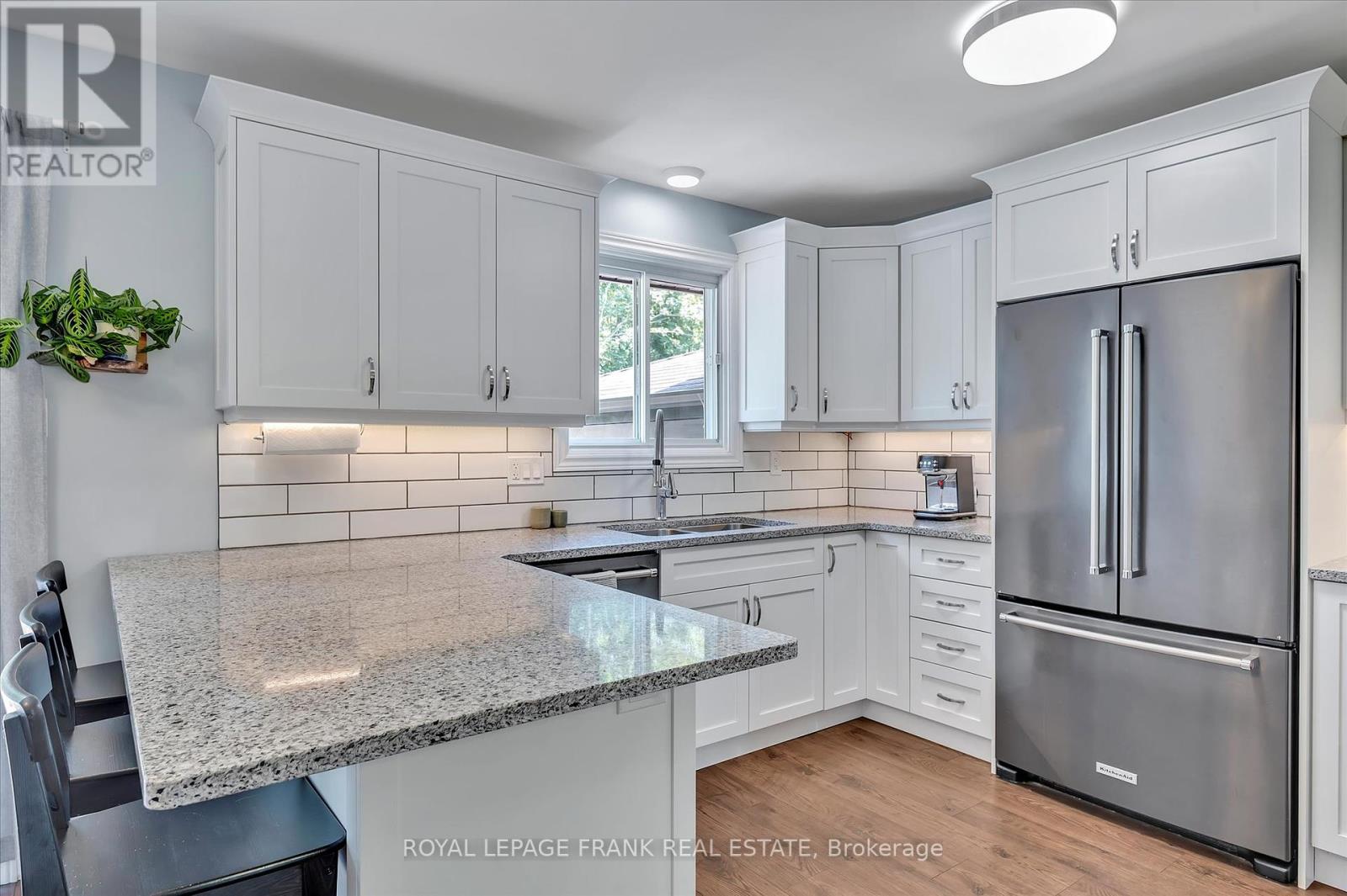 1296 Cartier Boulevard, Peterborough (Northcrest), Ontario  K9H 6S1 - Photo 12 - X12286254