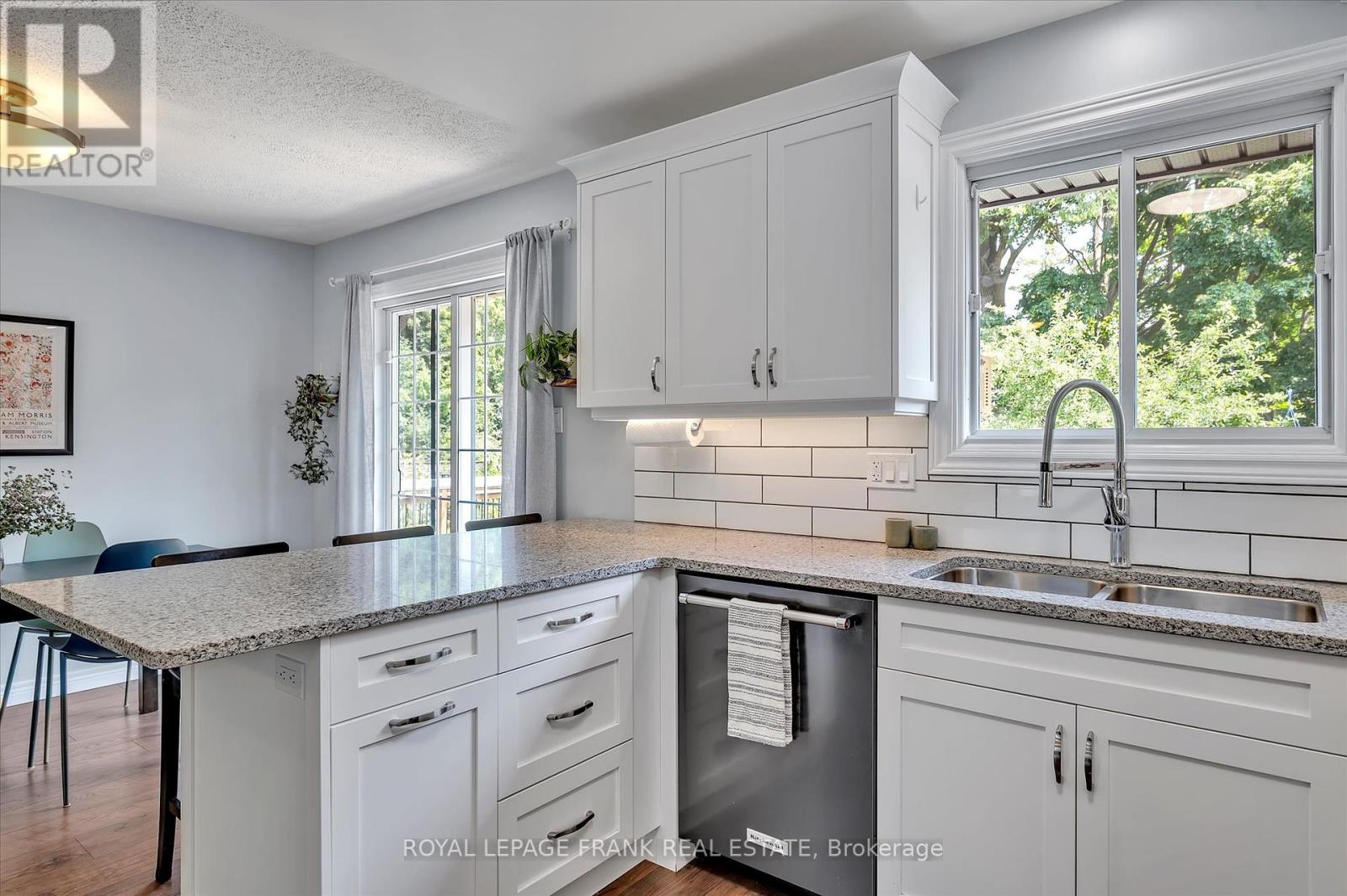 1296 Cartier Boulevard, Peterborough (Northcrest), Ontario  K9H 6S1 - Photo 13 - X12286254