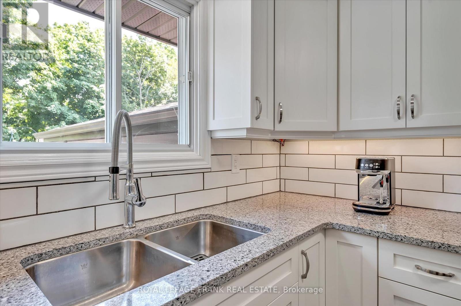 1296 Cartier Boulevard, Peterborough (Northcrest), Ontario  K9H 6S1 - Photo 15 - X12286254