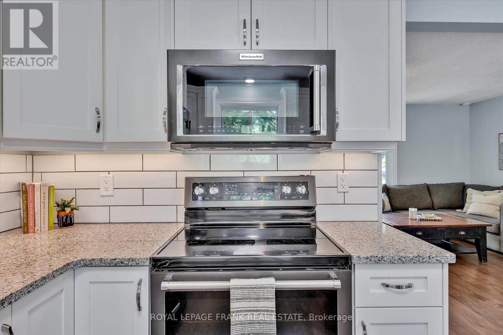 1296 Cartier Boulevard, Peterborough (Northcrest), Ontario  K9H 6S1 - Photo 17 - X12286254