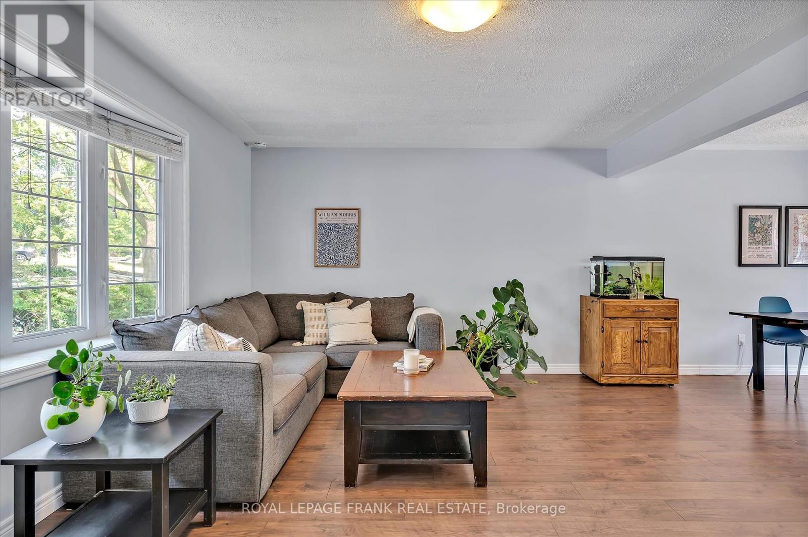 1296 Cartier Boulevard, Peterborough (Northcrest), Ontario  K9H 6S1 - Photo 6 - X12286254