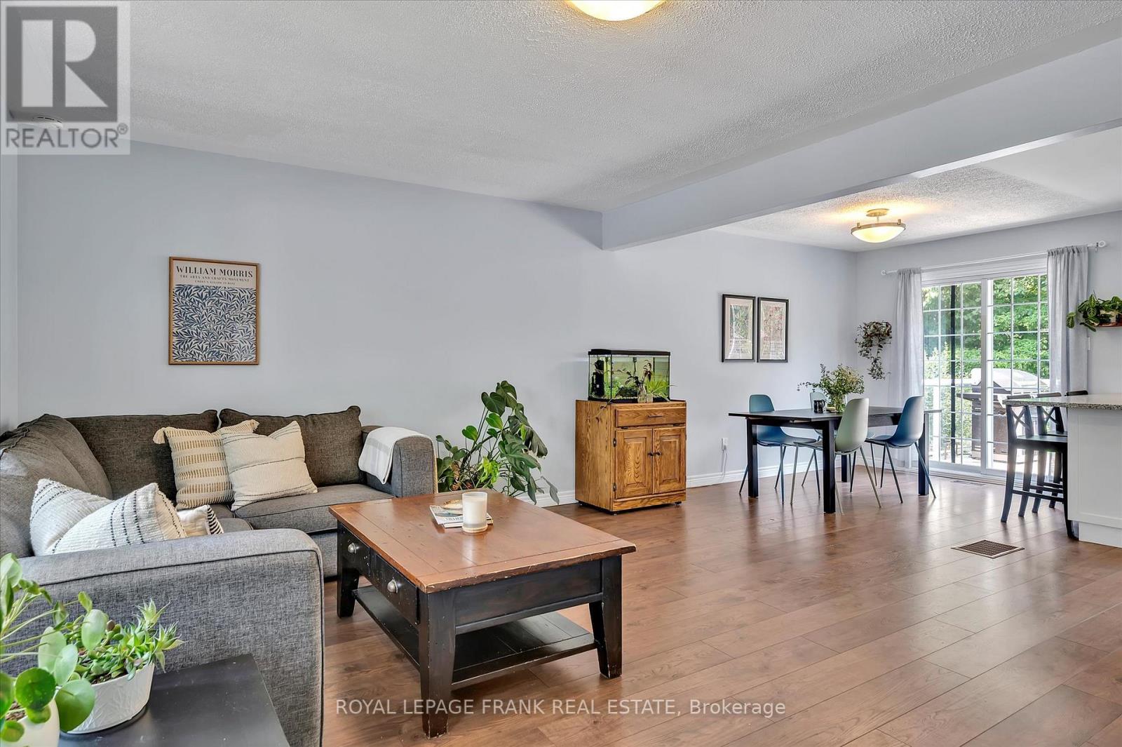 1296 Cartier Boulevard, Peterborough (Northcrest), Ontario  K9H 6S1 - Photo 7 - X12286254